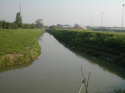 pista-ciclabile-rio-serraglio-dolo-verso-la-piscina